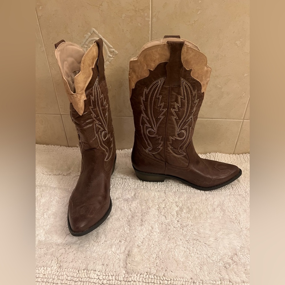 Coconuts by Matisse Western Cowgirl Boot NWOT